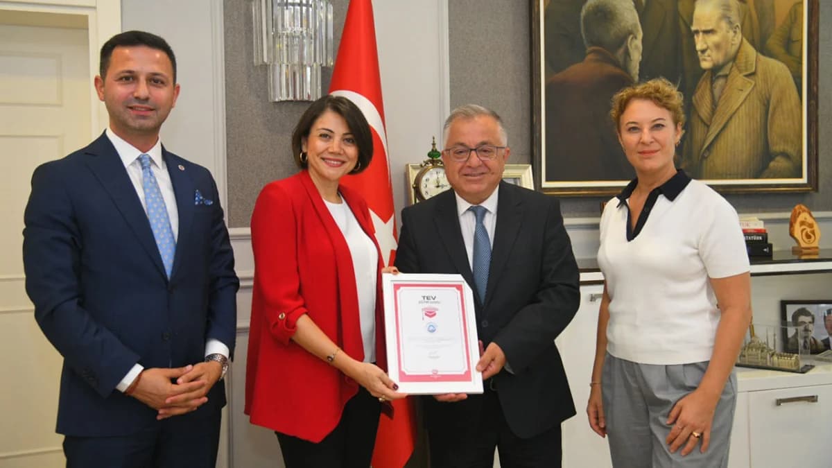 Ortahisar Belediyesi’ne Türk Eğitim Vakfı’ndan “TEV Eğitim Dostu” sertifikası