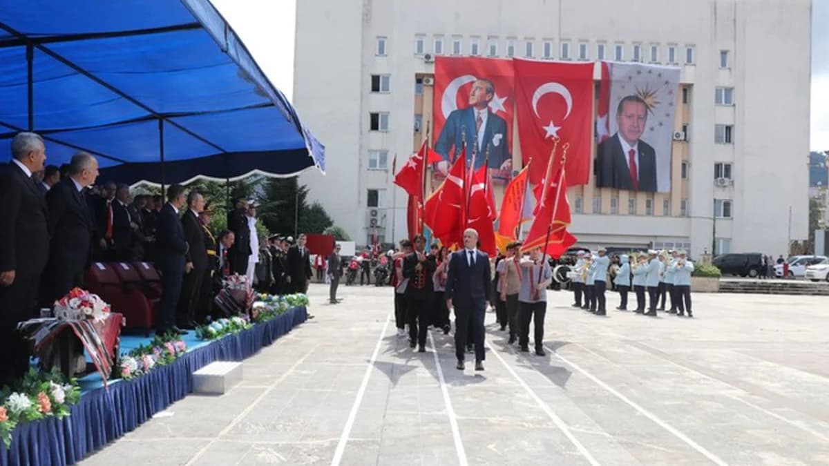 30 Ağustos coşkusu Trabzon ve çevre illerde törenlerle kutlandı