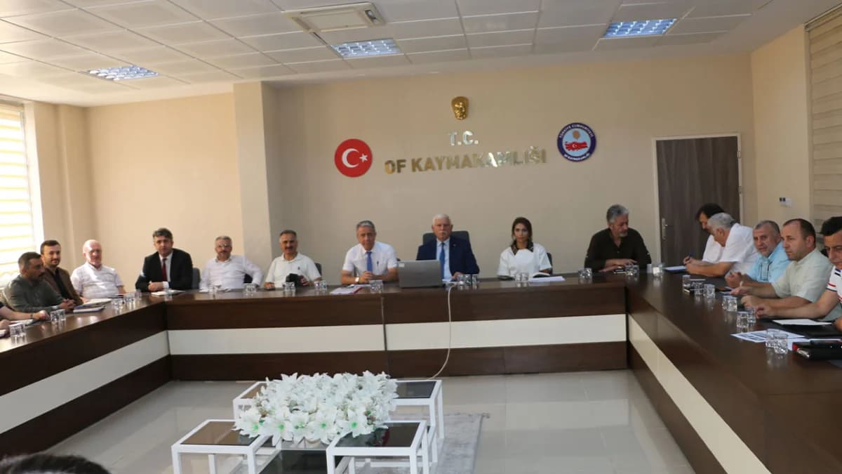 Of’ta okul yöneticileri yeni eğitim yılı hazırlıklarını değerlendirdi