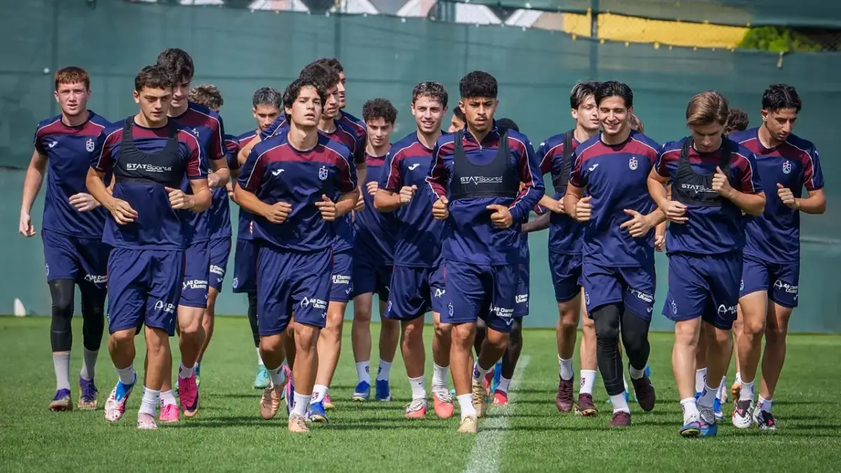 Trabzonspor U19, Galatasaray maçı öncesi son idmanı gerçekleştirdi