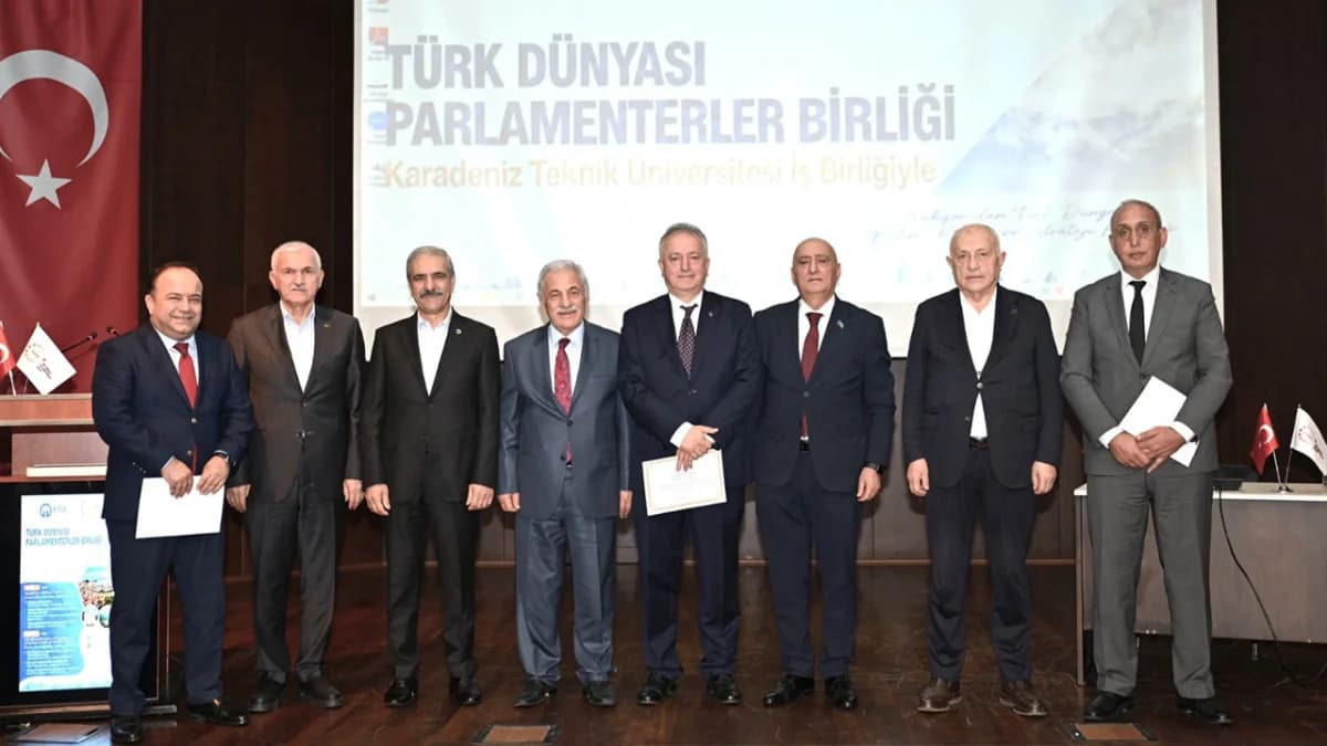 KTÜ’de “Trabzon’dan Türkistan’a” temasıyla Türk dünyasının geleceği ve jeopolitiği tartışıldı