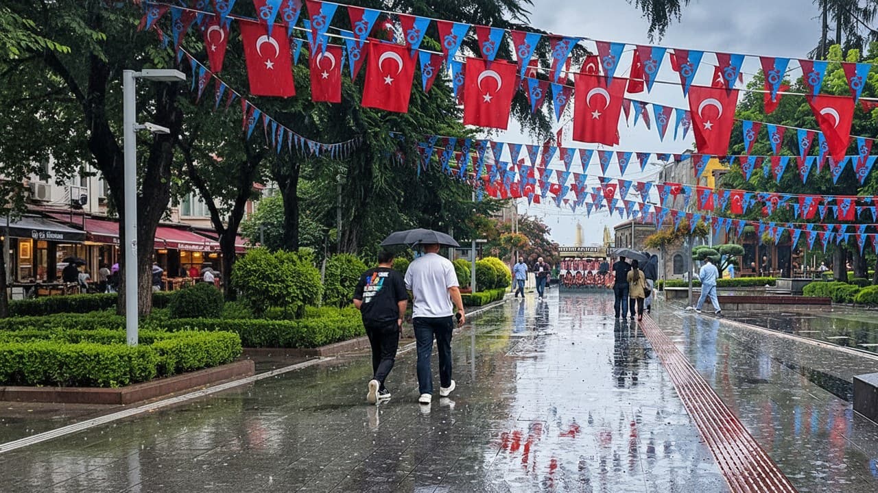 Trabzon’u hafta sonu gök gürültülü sağanak ve serin hava bekliyor