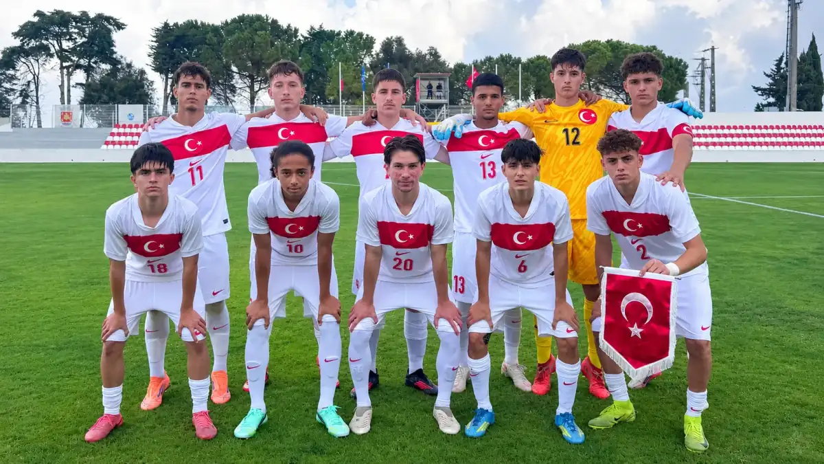 Trabzonsporlu Kaba ilk 11'de başladı; Türkiye Portekiz'e 5-0 yenildi