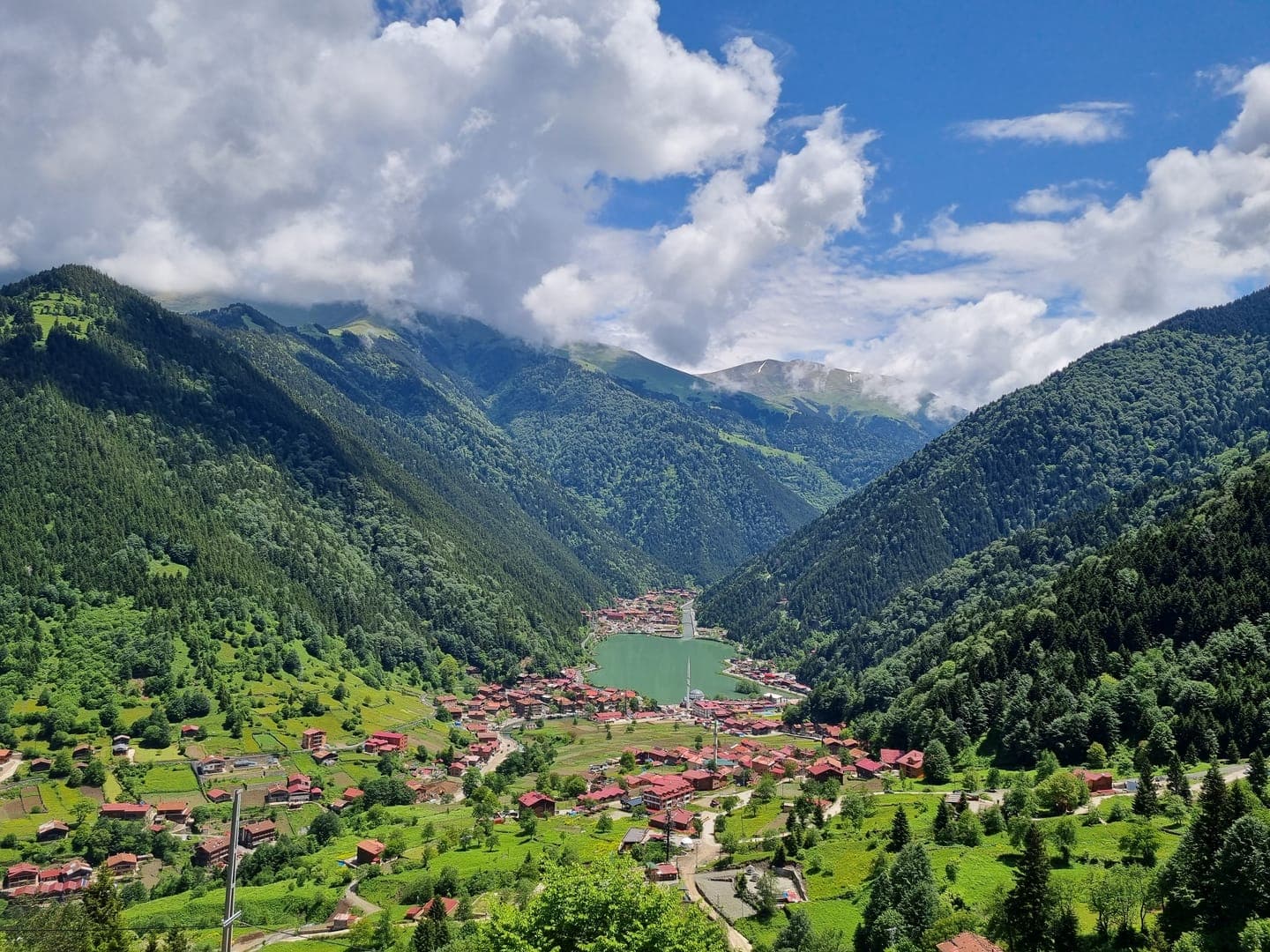 Çaykara ilçesinden bir görünüm