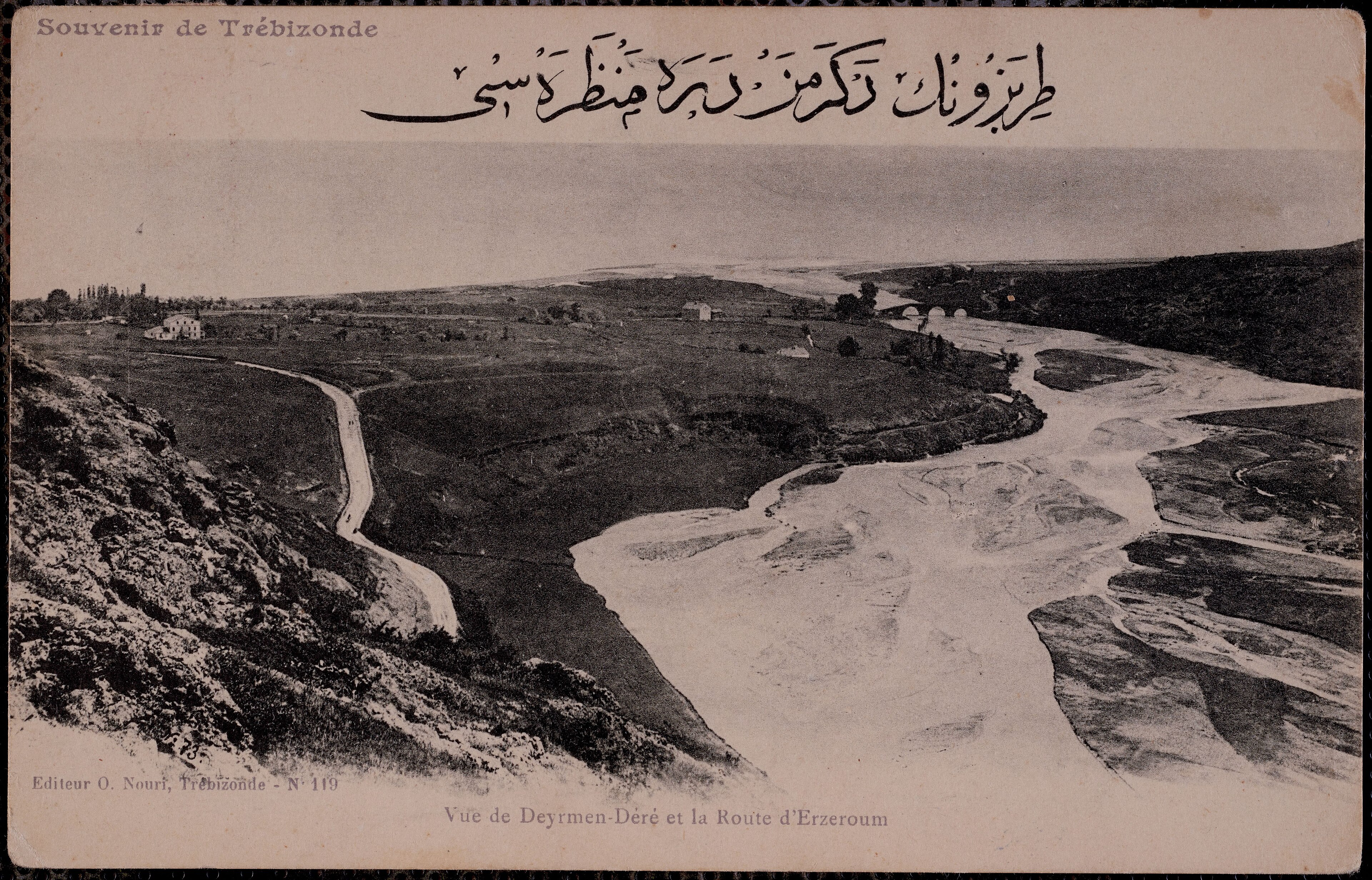 Souvenir de Trébizonde. Vue de Deyrmen Déré et la route d'Erzeroum DPLA 6de14c55e61ac3fd40