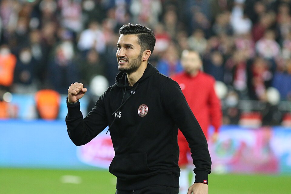 Nuri Şahin at Antalyaspor vs Trabzonspor (3)