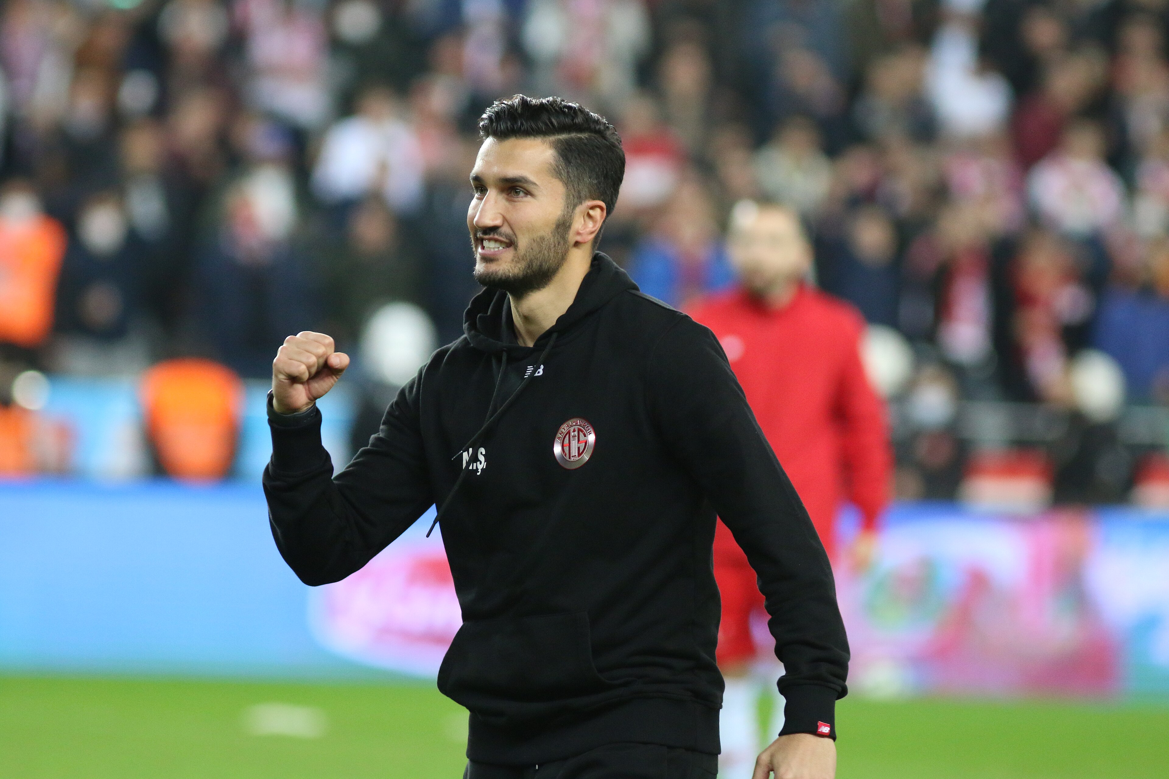 Nuri Şahin at Antalyaspor vs Trabzonspor (3)