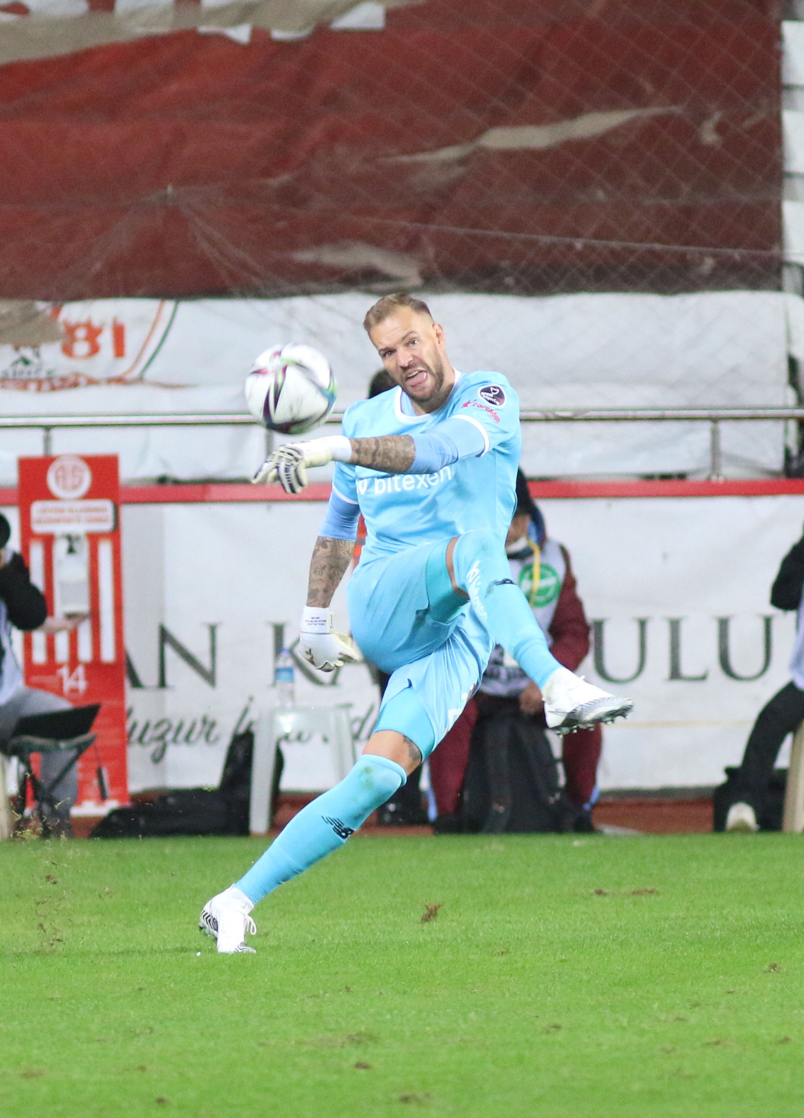 Ruud Boffin at Antalyaspor vs Trabzonspor