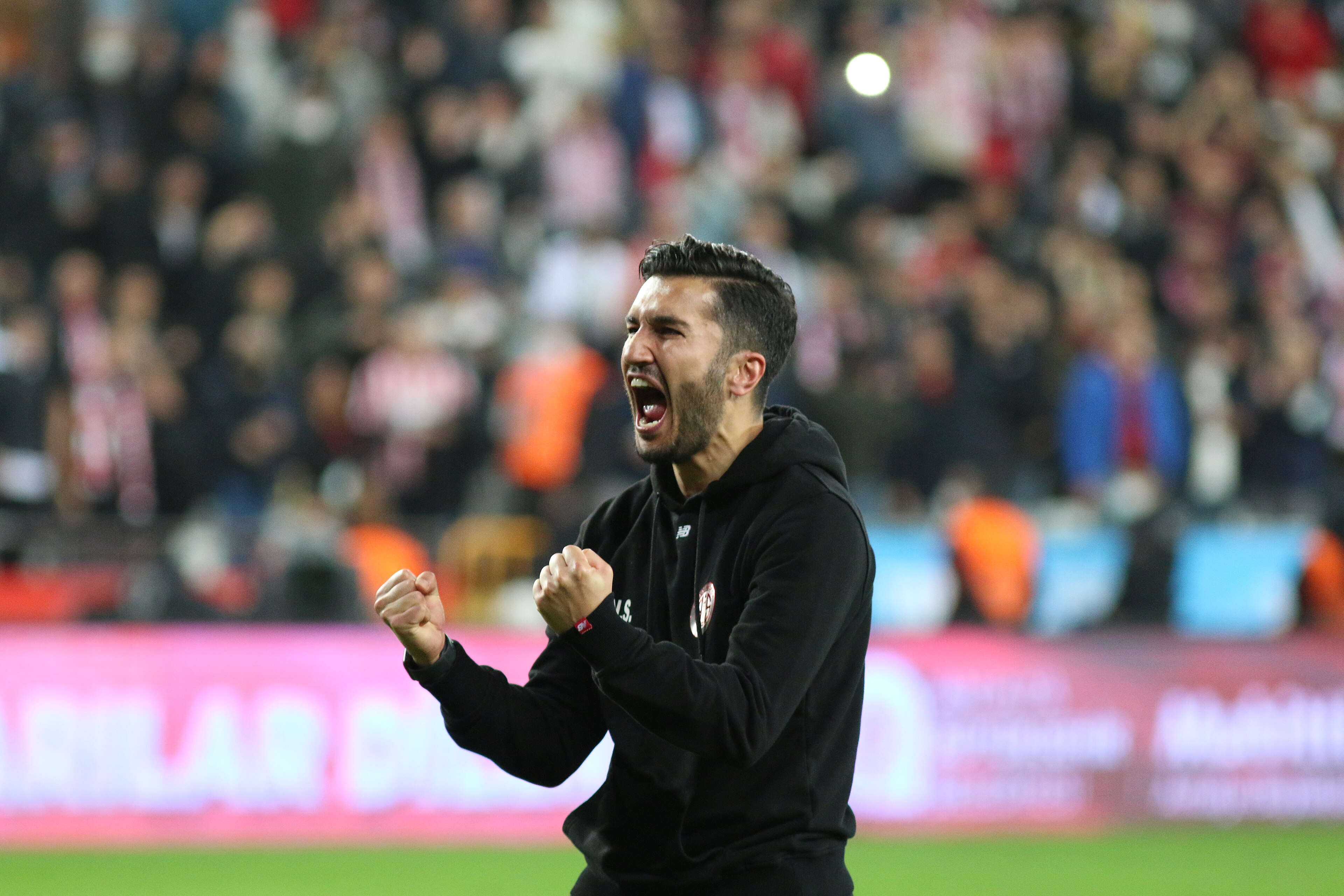Nuri Şahin at Antalyaspor vs Trabzonspor (1)