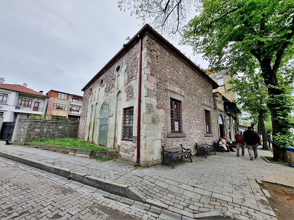 Ortahisar ve Surlar